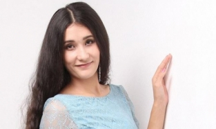 Омичка Венера Фролова получила приз конкурса «Мисс Виртуальная Россия»